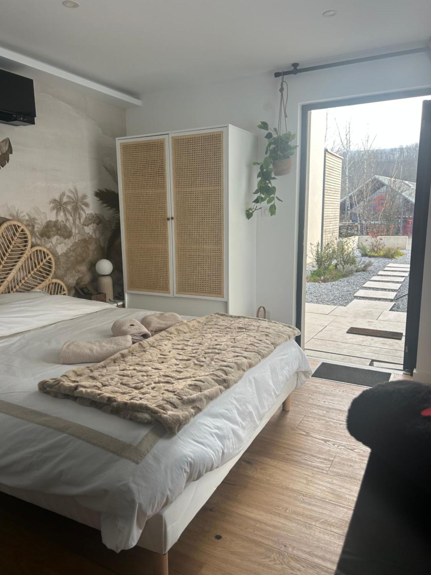 Studio Prestige Avec Terrasse Le Chene Dore Au Coeur Du Centre Touristique Cite Des Loisirs 200 M Du Galaxie,Face Au Snowworld Parking Gratuit Privatif Amnéville Zewnętrze zdjęcie